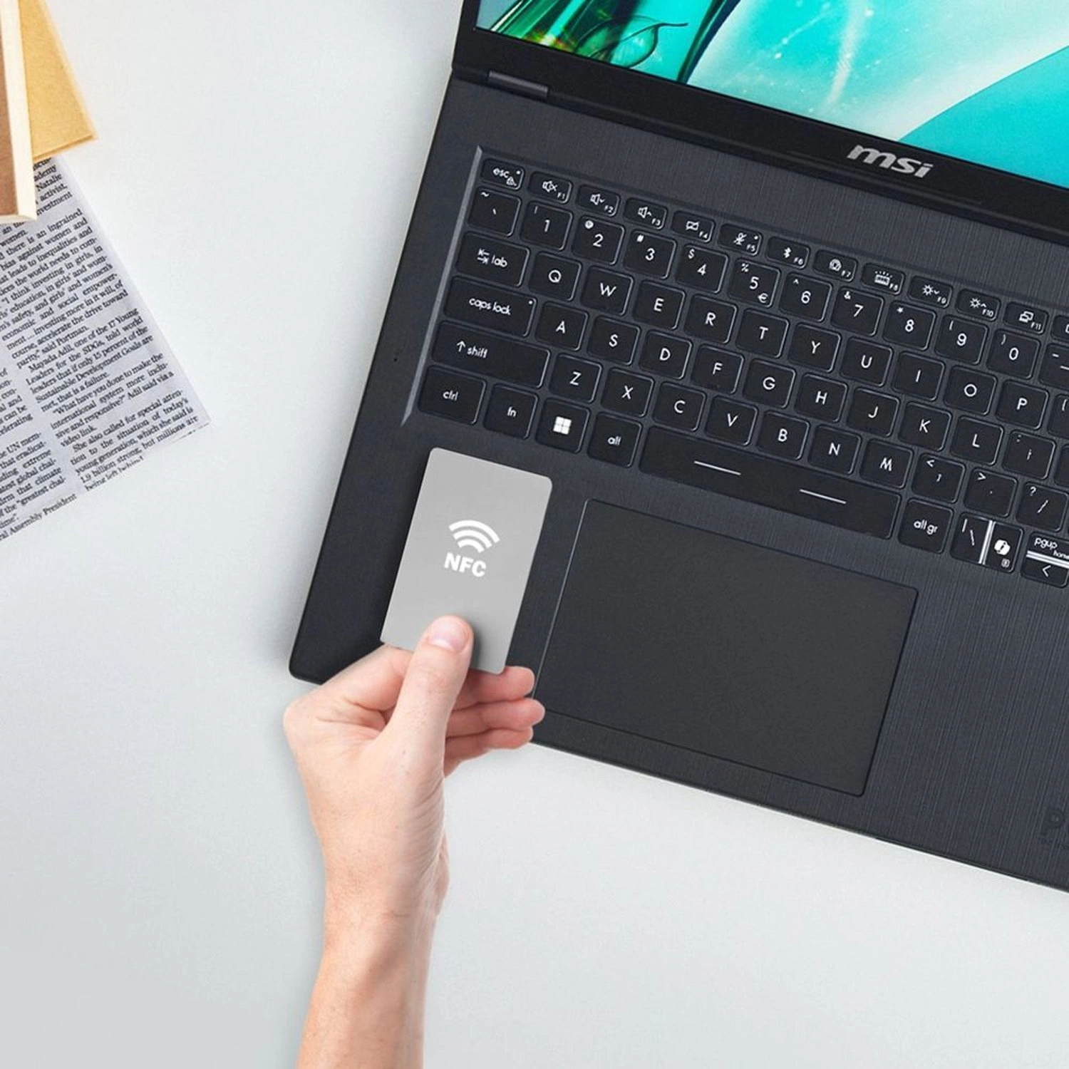 Commercial 14 H A2RMG - 14'' Core 7-240H 16GB DDR4 1TB SSD