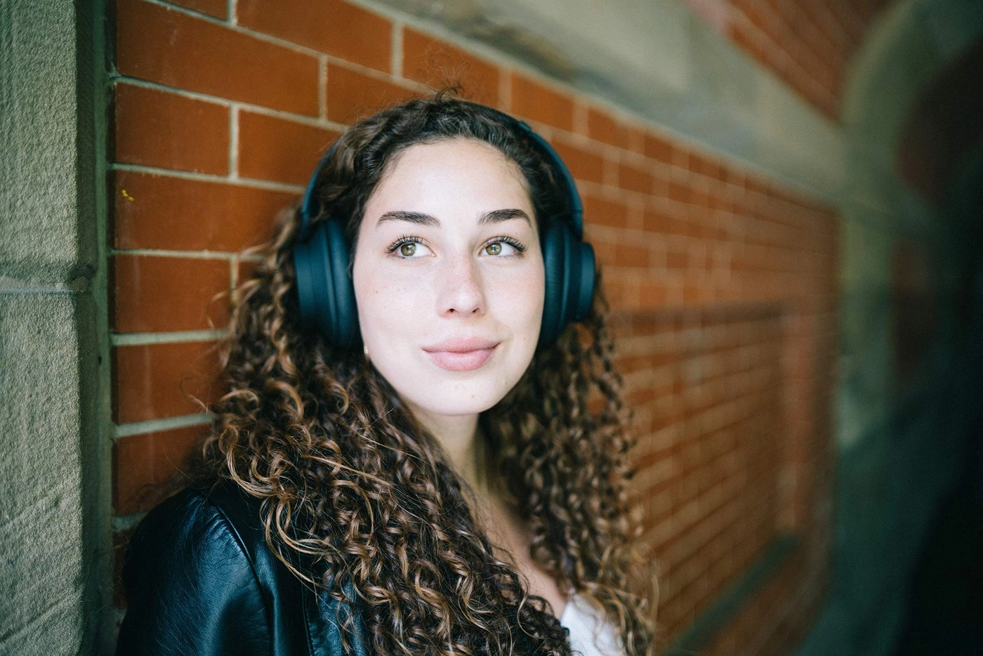 Whisper Wireless Headphone