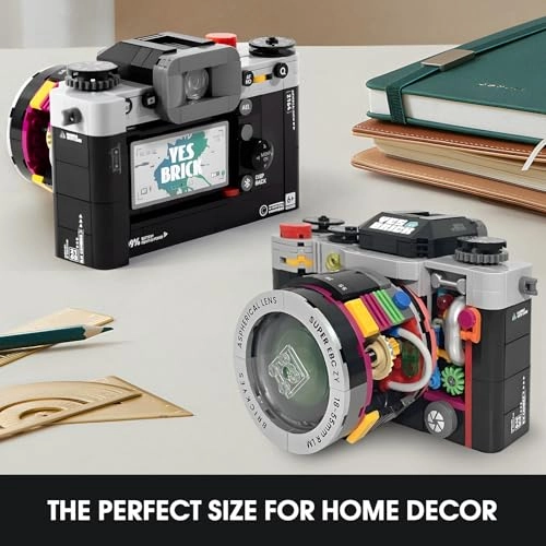 Retro Camera - Vintage 4.5 x 3.5 x 2.7 in