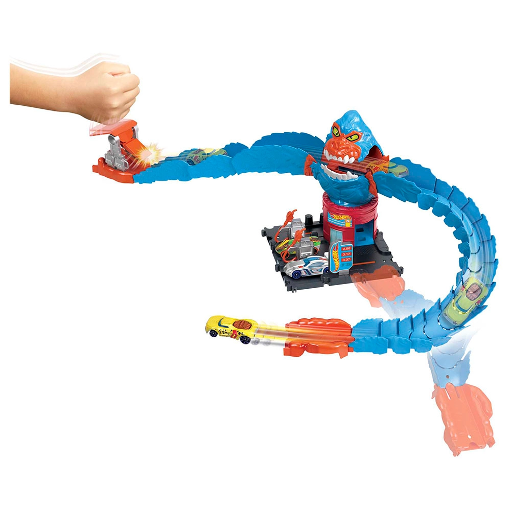 City Nemesis Gorilla Garage - 1 vehicle 4 years