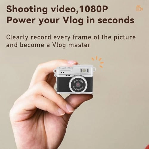 Keychain Retro Camera