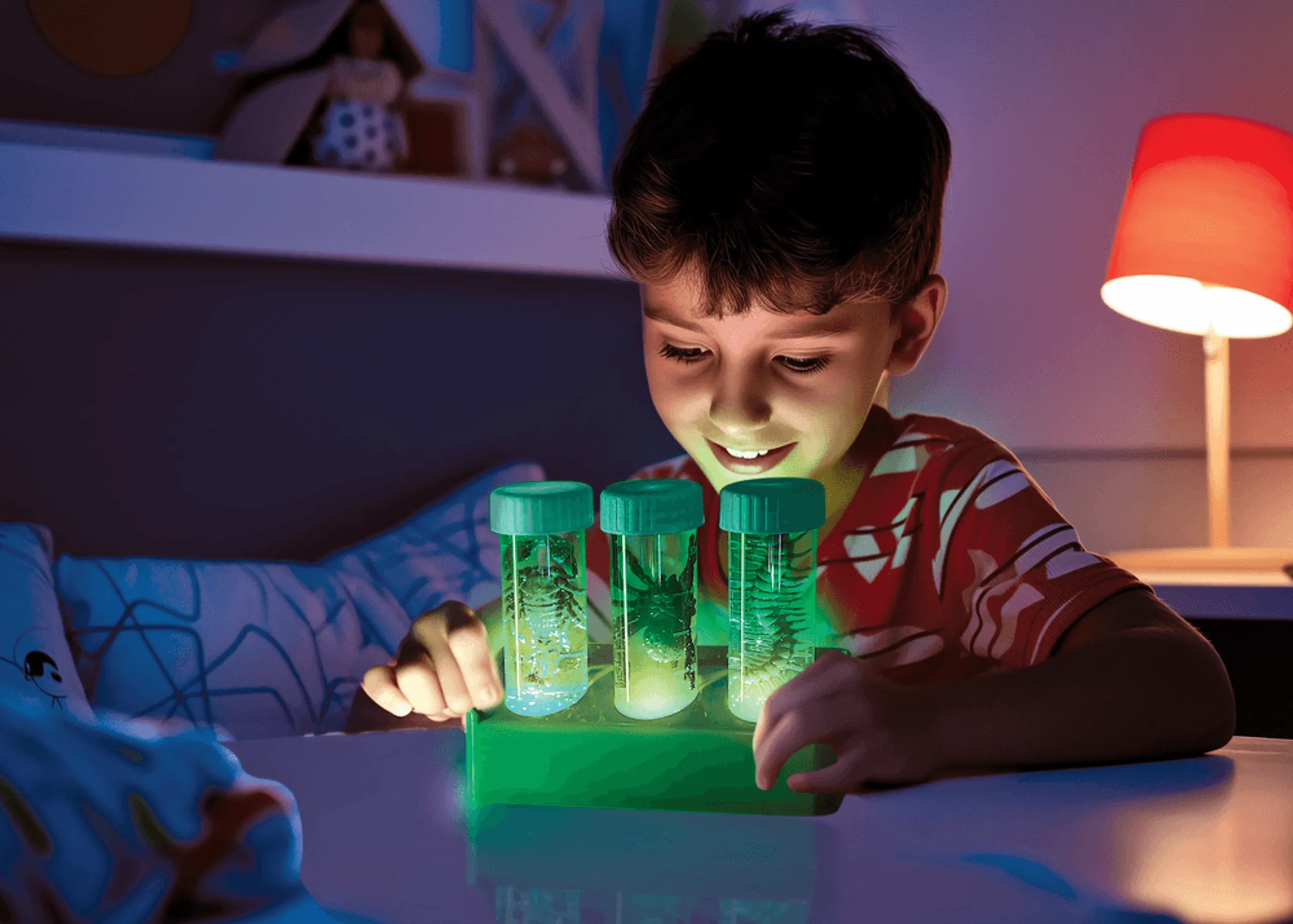 KidzLabs Glow Critter Lab Science Kit Entomology - 5 years+