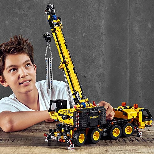 Technic Mobile Crane (42108)