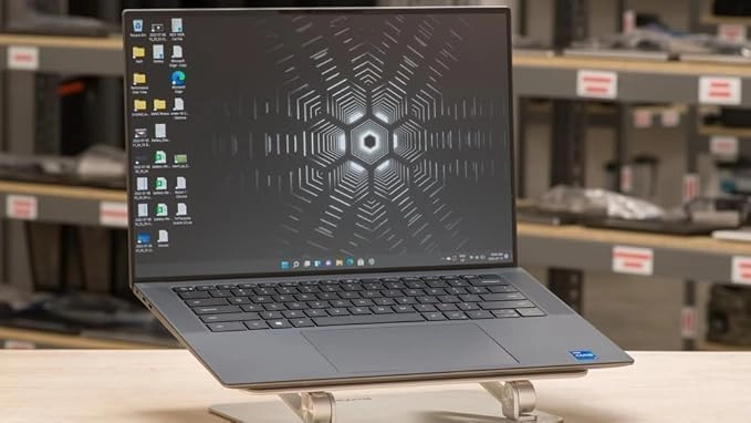 (Renewed) Precision 5570 - 15.6'' Core i7-12800H 32GB DDR5 1TB PCIe NVMe SSD