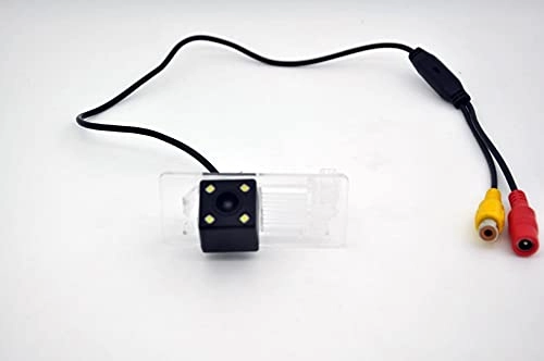 Rear View Reverse Backup Tracks Camera - 728 x 512