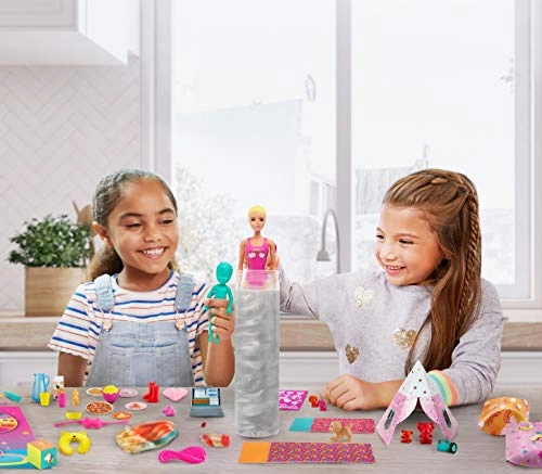 Barbie Color Reveal Slumber Party - 50+ surprises 36 accessories Ages 3+