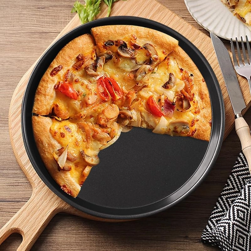 cake barrel + pizza pan - Metal 2 items
