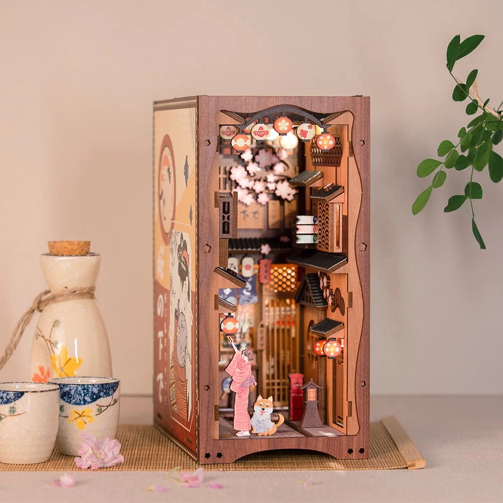 Book Nook Kit - Under The Sakura Tree