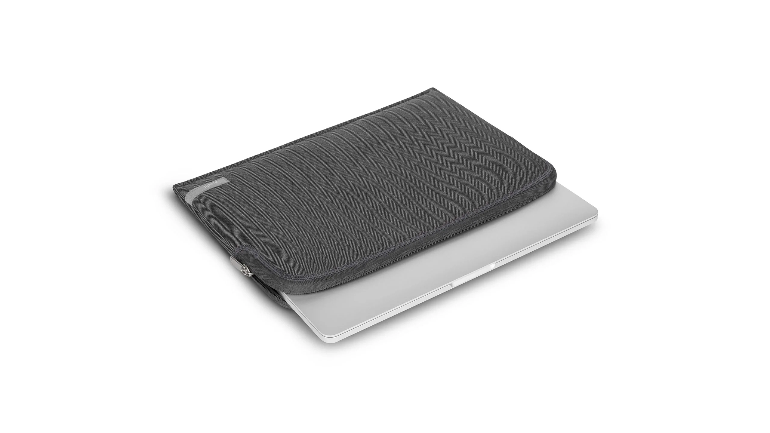 Pluma Sleeve for 14-Inch Laptop