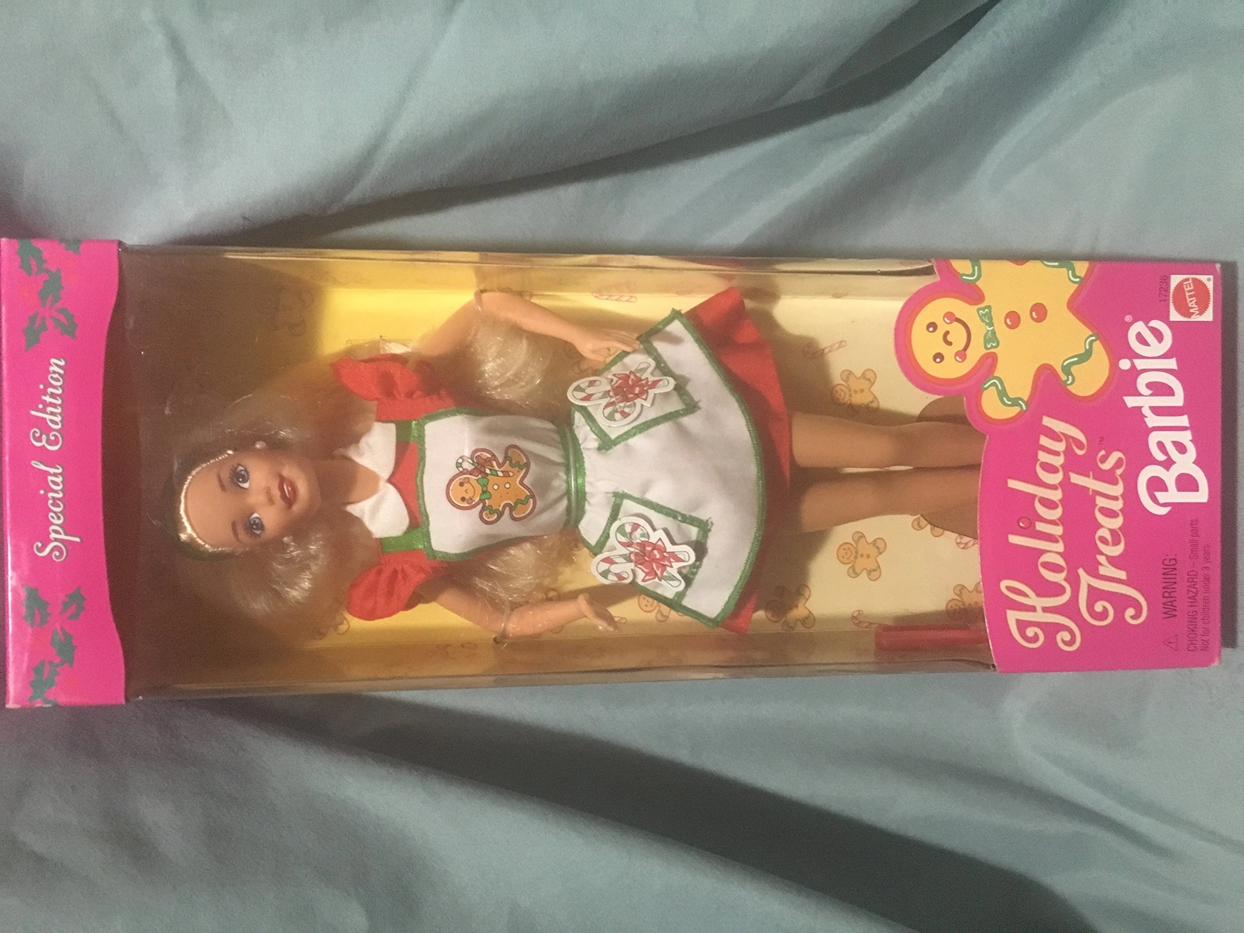 Mattel Barbie Holiday Treats Special Edition - 1997 Vinyl Ages 10+