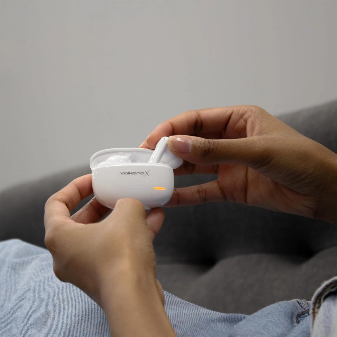 SoundWave Wireless Earbud
