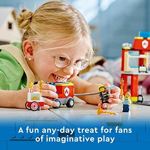 City Fire Station and Fire Truck (60375)