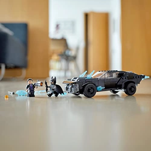 DC Batman Batmobile: The Penguin Chase (76181)