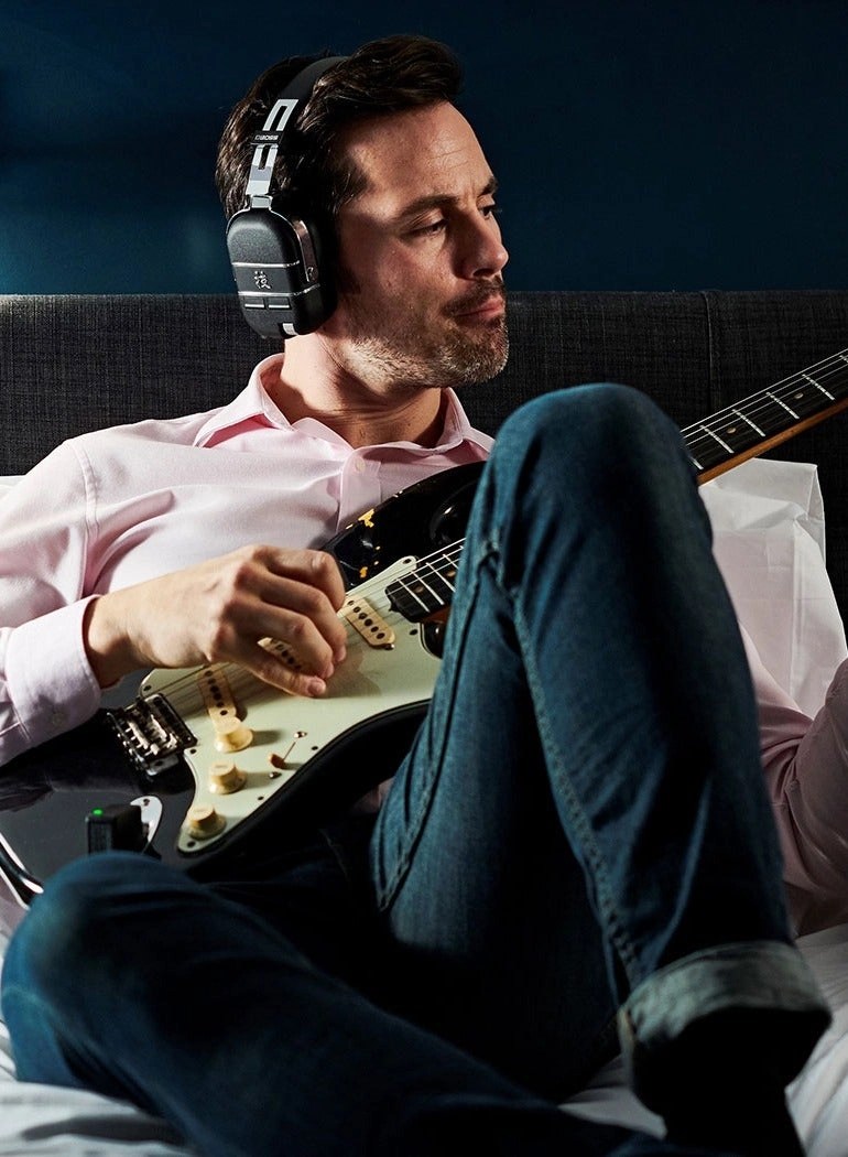 Waza-Air - Wireless Black