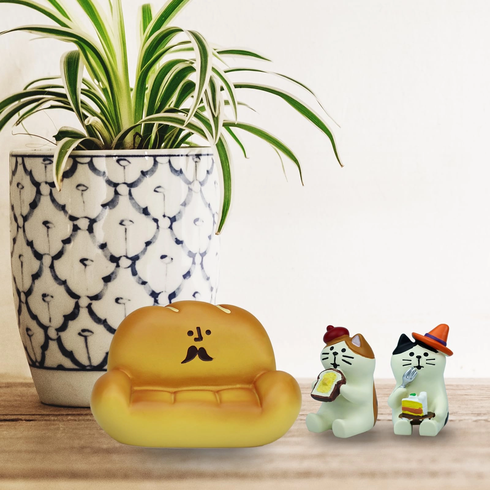 Cute Mini Cat Figurine - Resin