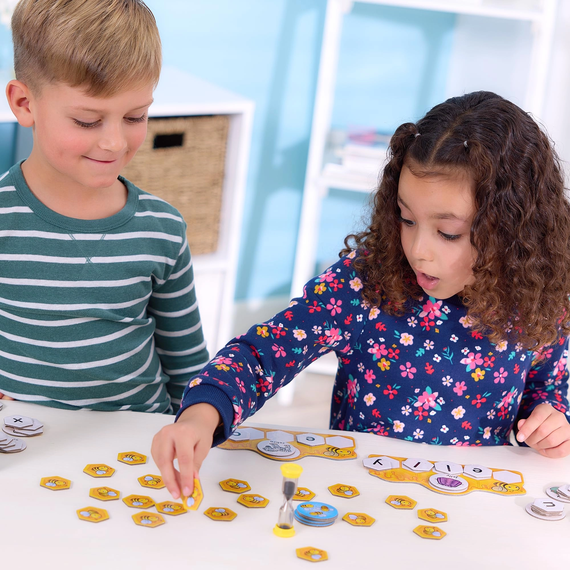 Buzz Words Spelling Game - Suitable for 5 years and above