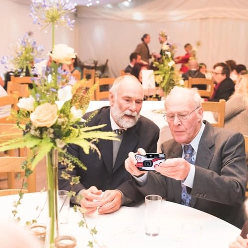 SwissPro Single-Use 35mm Camera - 27 Exposures ISO 400 + Photography Tips Card