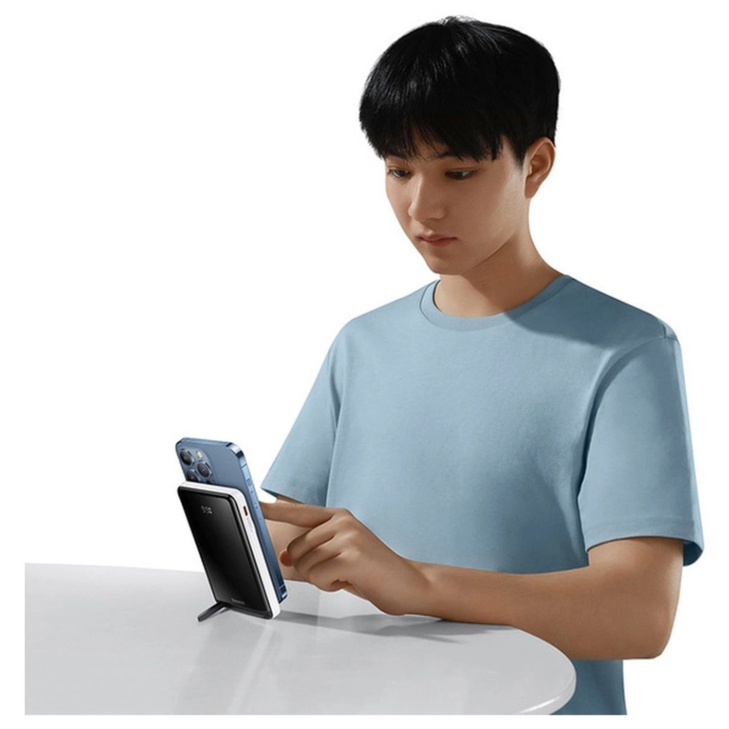 Magnetic Bracket - 10000mAh 20W Wireless