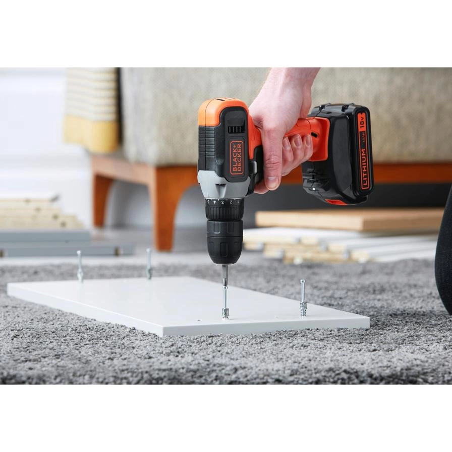 Cordless Power Drill + Battery - 1.5 Ampere-hour 18 V + Tool Set