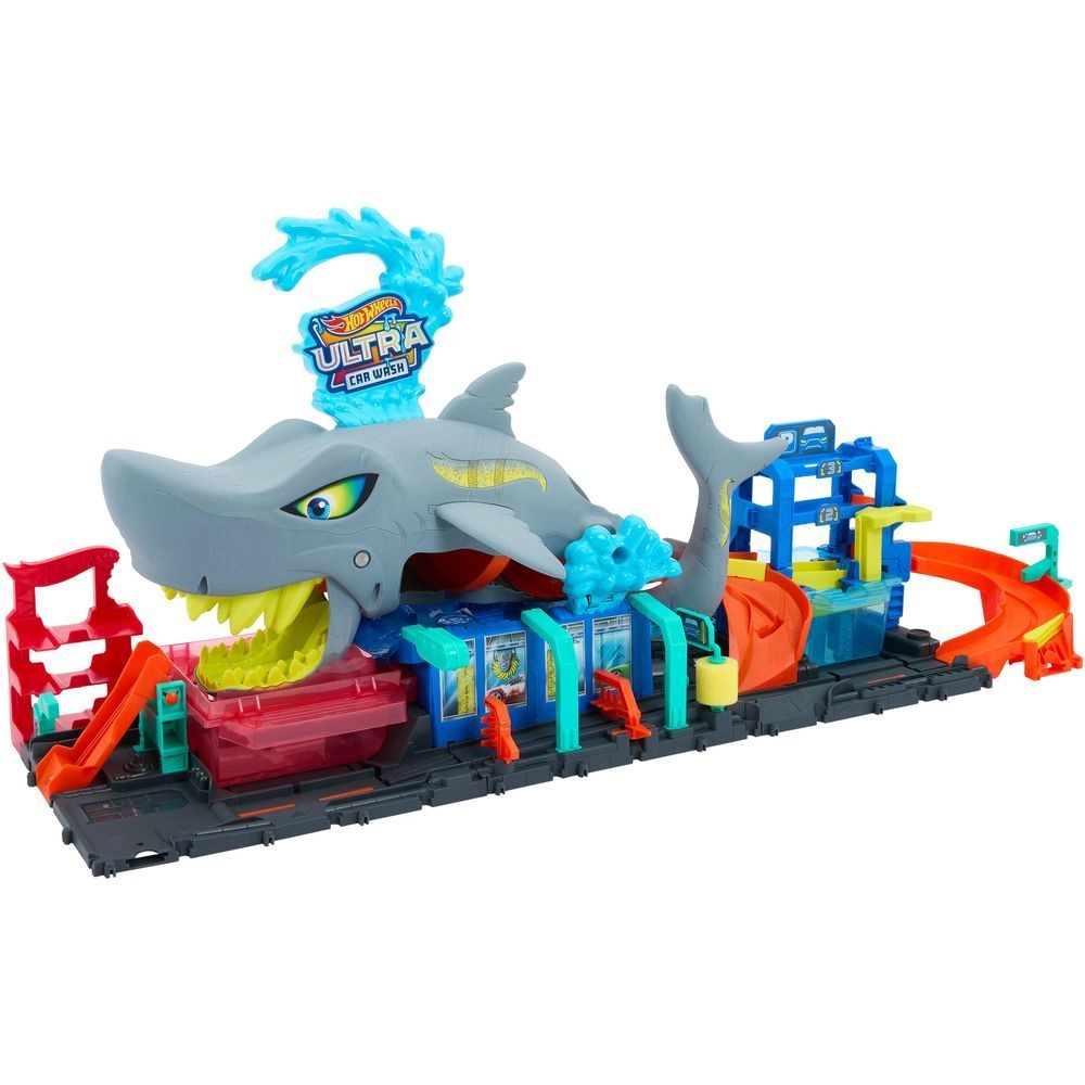 Hot Wheels Color Reveal Ultra Shark Car Wash Playset + Die-Cast Car - 1:64