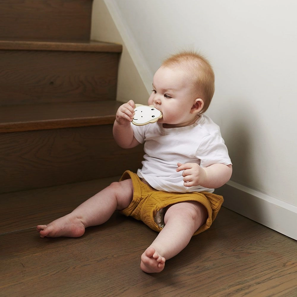 Flat Giraffe Teether - Beige 3 Months