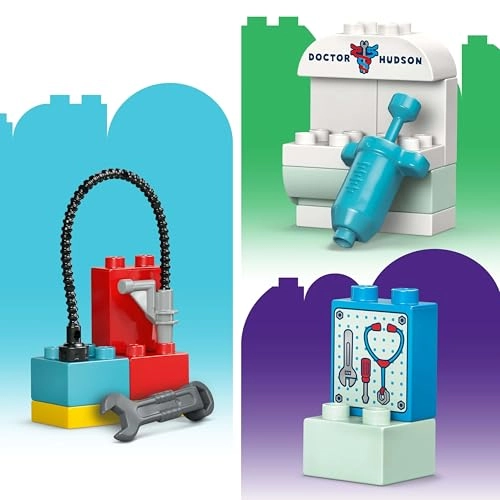 Disney and Pixar McQueen's Visit to Doc's Garage (10456)