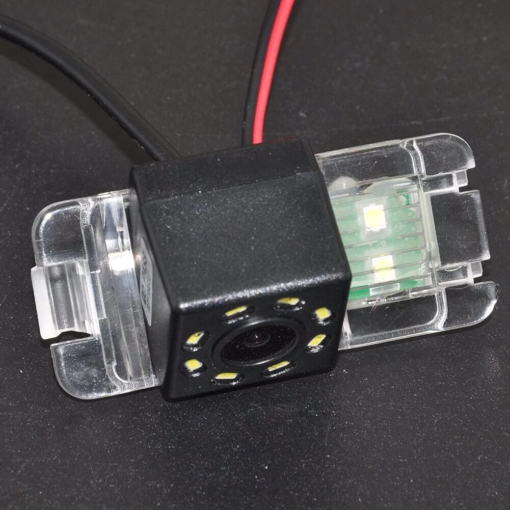 Rear View Reverse Backup Tracks Camera - 728 x 512