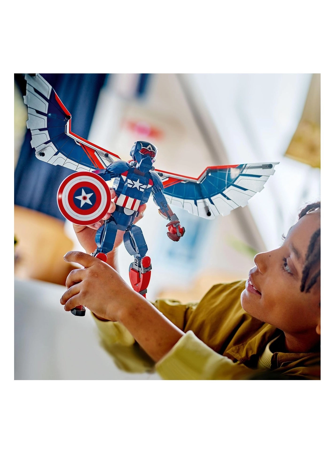 Marvel Captain America Construction Figure