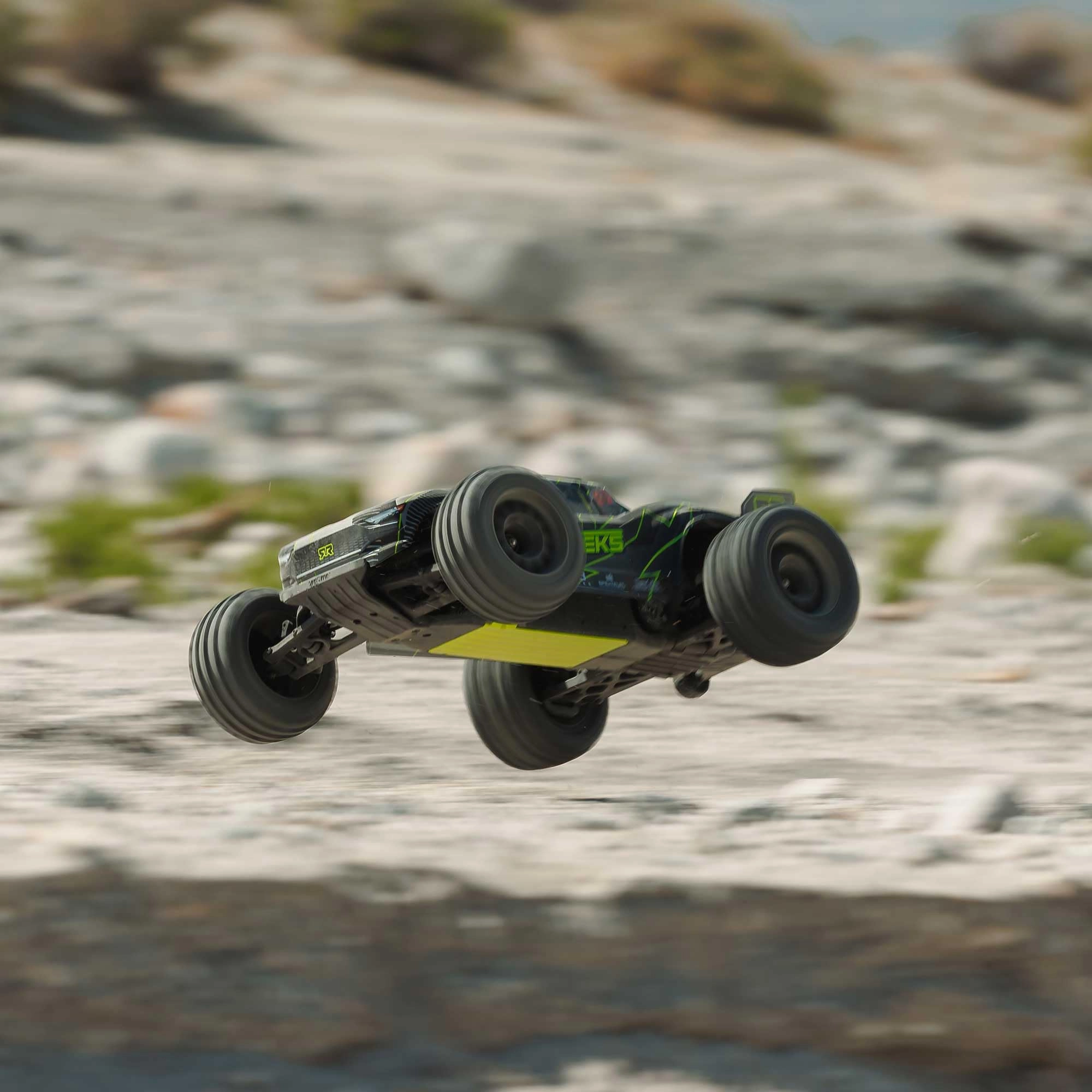 VORTEKS 223S - 1:10 Scale