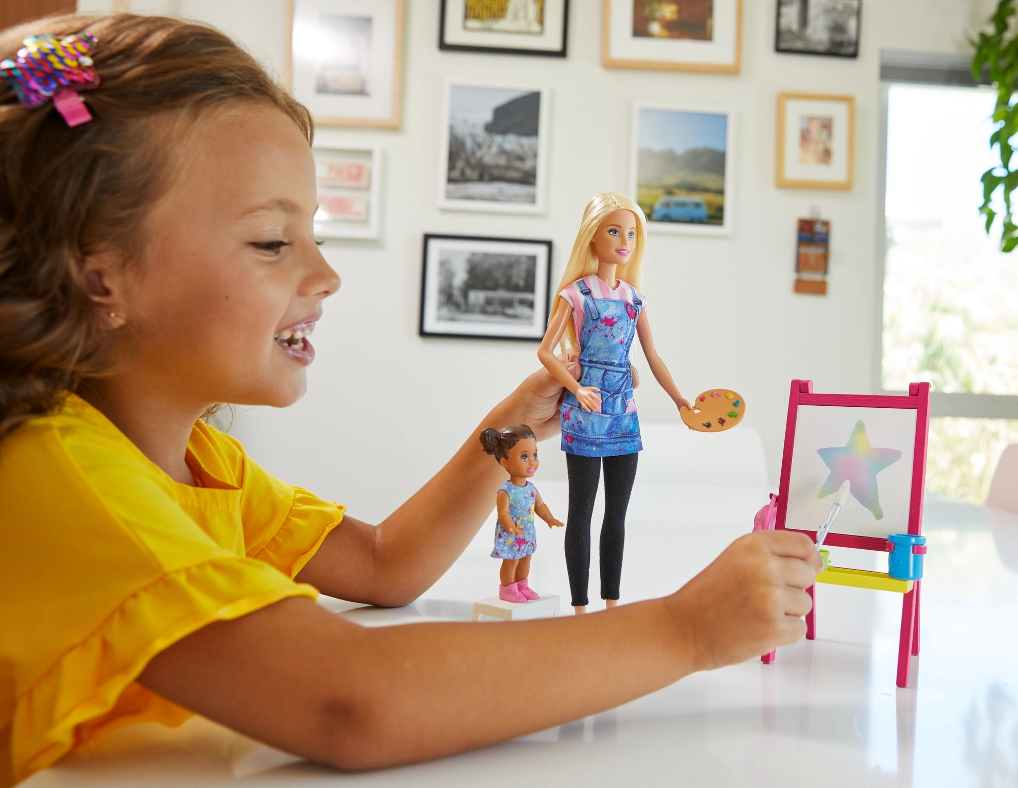 Barbie Kindergarten Teacher - 11.5 in Blonde Ages 3+