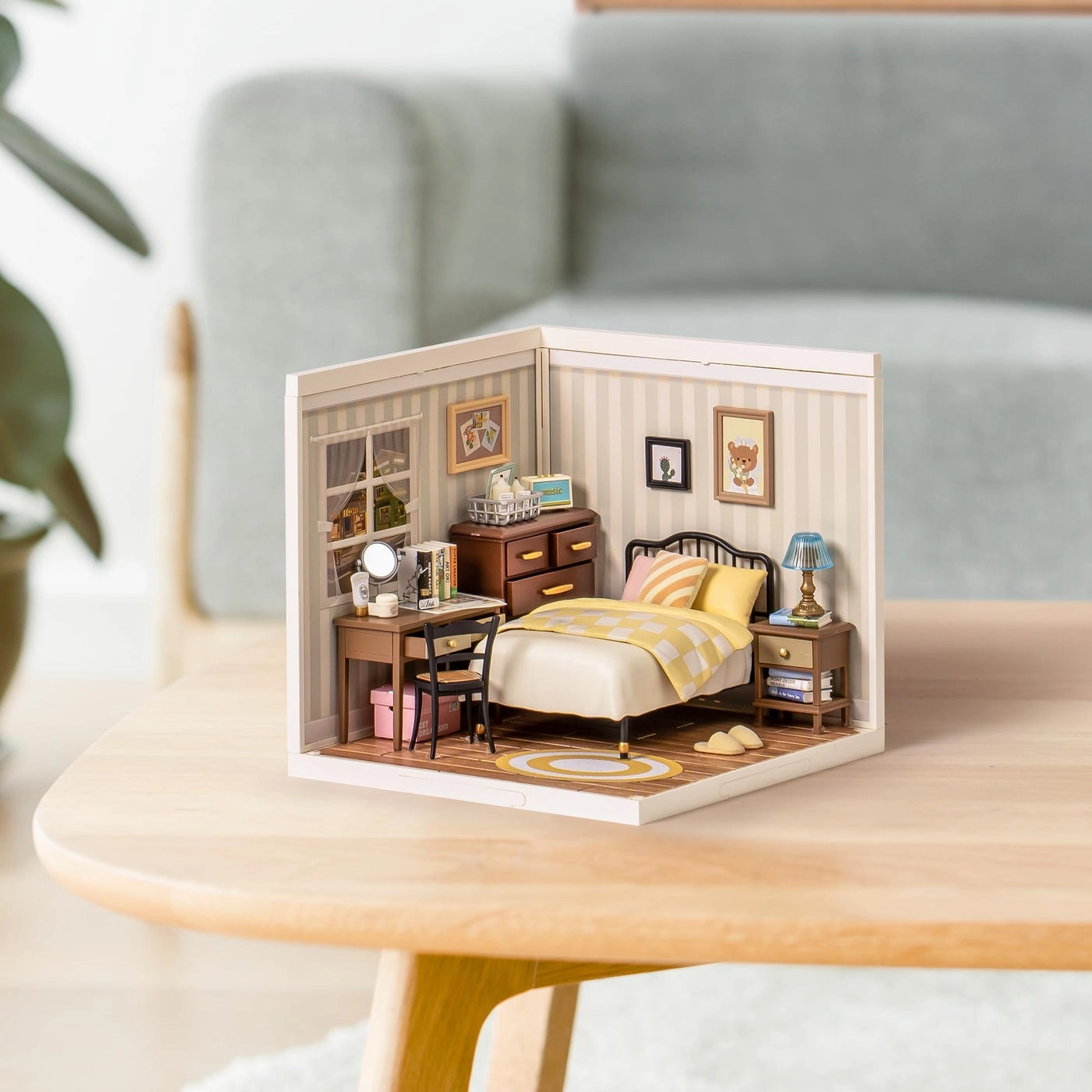 Miniature House Kit - Sweet Dream Bedroom