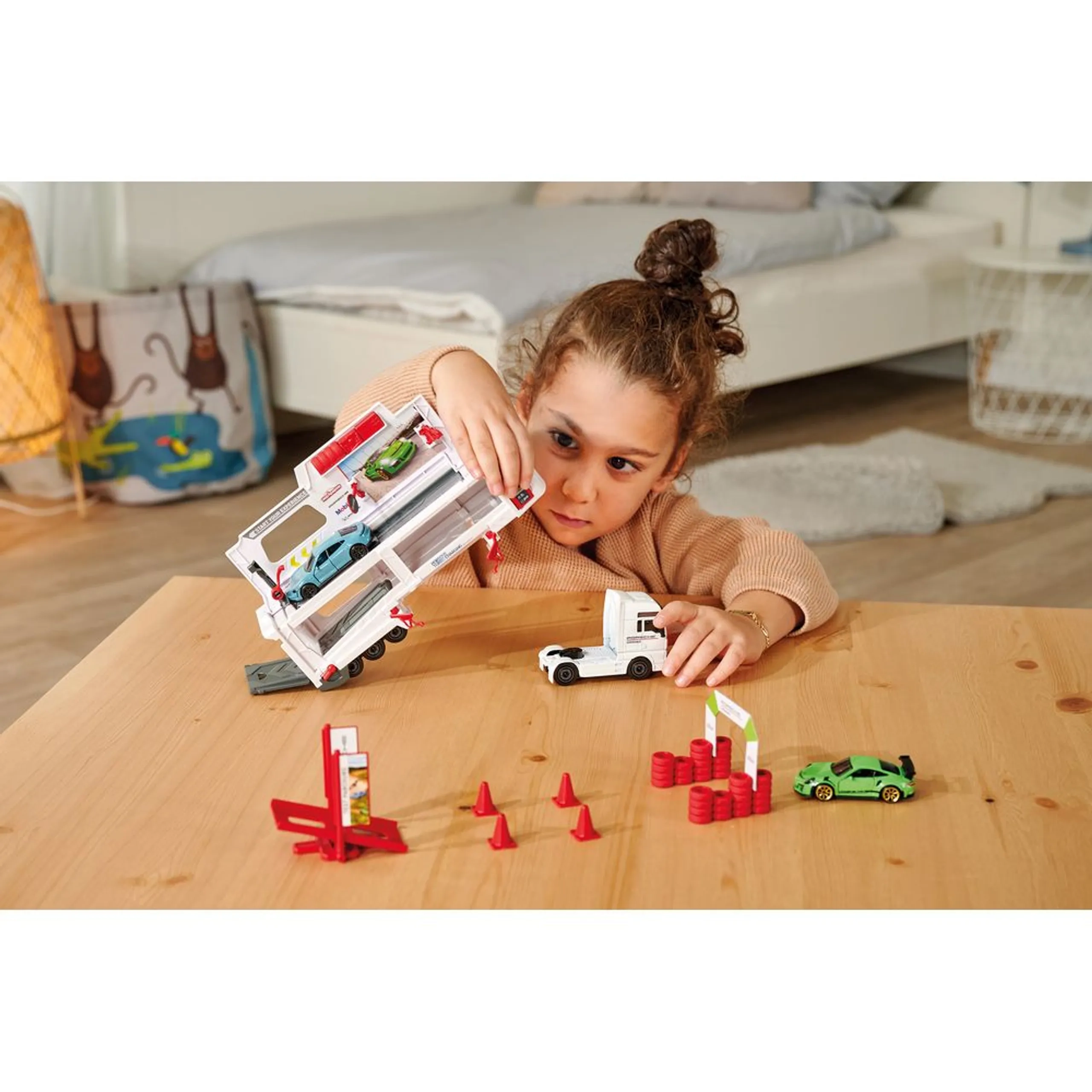 MAN TGX Porsche Experience Truck - 27 cm 2 die-cast models