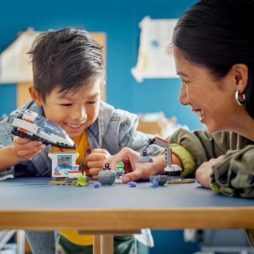 City Spaceship and Asteroid Discovery (60429) - 4+ 2 Astronaut Minifigures & Alien