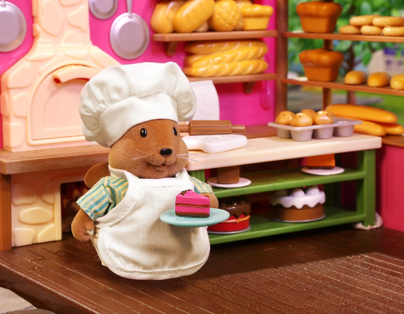 Bushytails Squirrel Family Collectible Posable Squirrel Figures 4 pcs