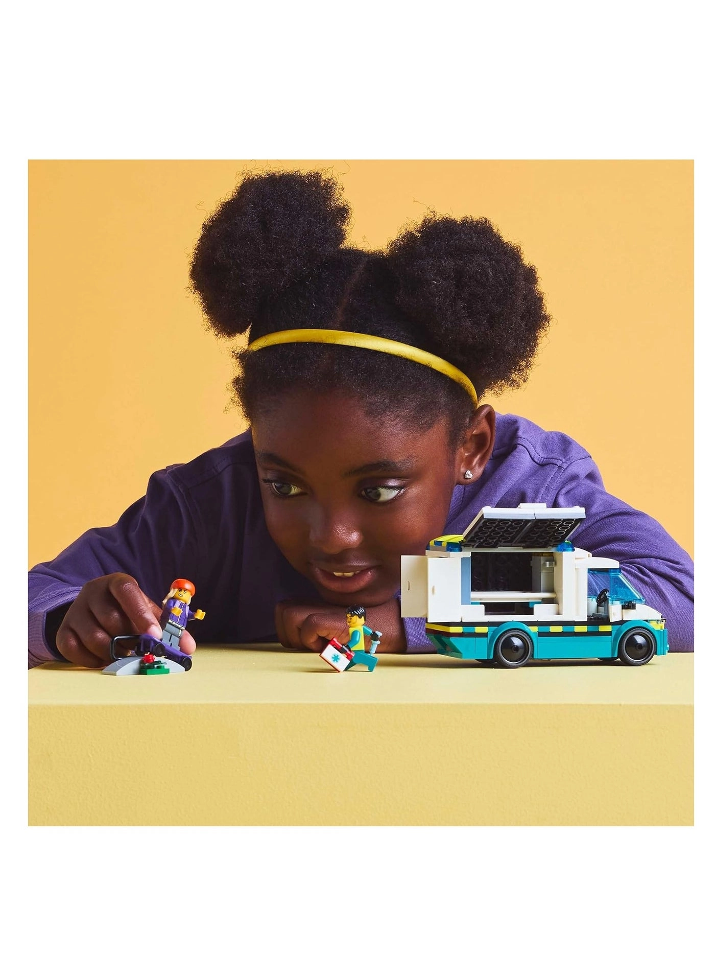 LEGO City Emergency Ambulance (60451) - Vehicle