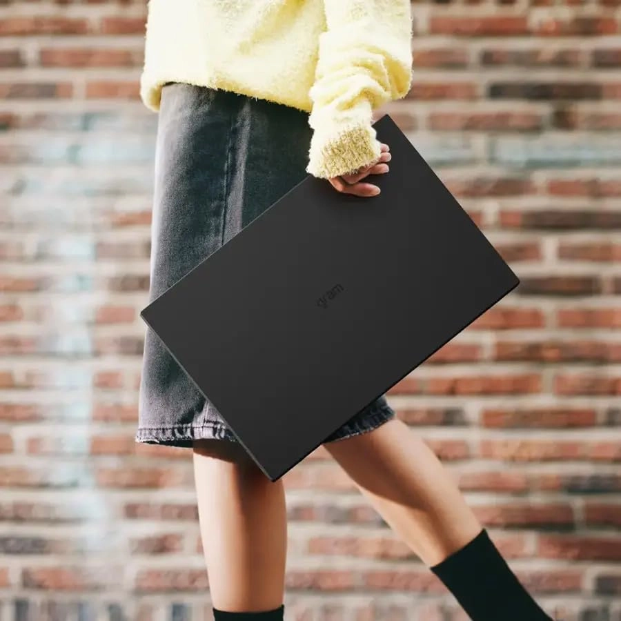 Gram 17 Laptop Gram 17 17Z90TL-H.AUB6U3 - 17'' Core Ultra 7 32GB DDR5 2 TB SSD