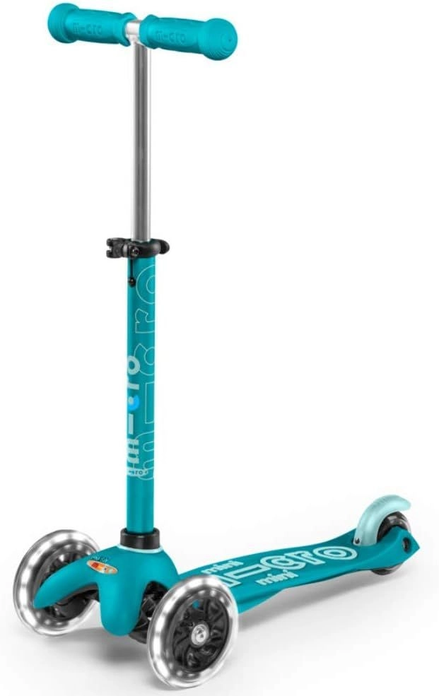 Mini Deluxe 3-Wheel Kick Scooter – 120/85 mm LED