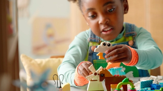 Vibrant Creative Brick Box (11038.0)