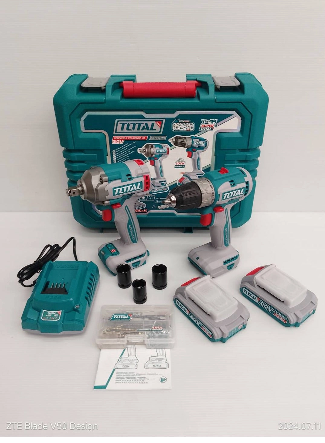 Cordless Drill - 2.0 Ampere-hour 20V + Impact Wrench