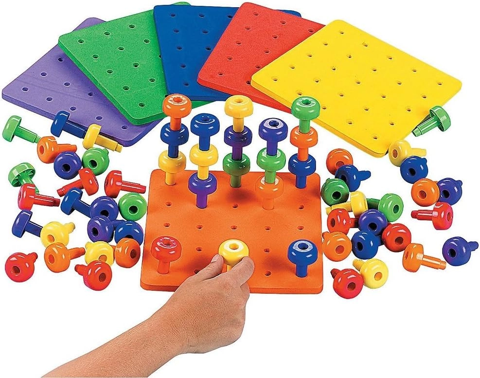 Stacker Peg Board - 3 years+ 30 pieces