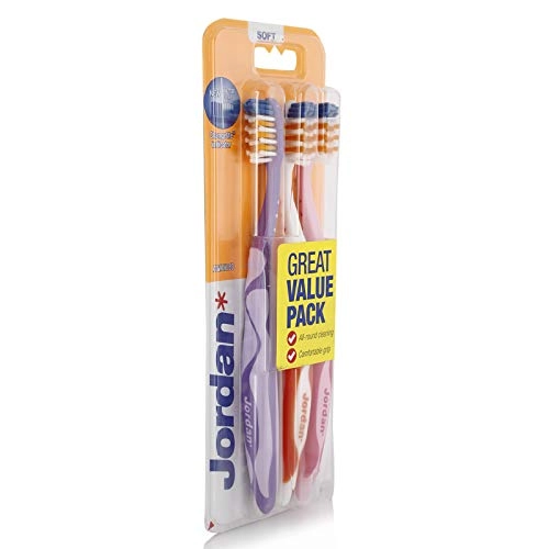 Advanced Cleaning Manual Toothbrush - Multicolour 3-Piece Pack