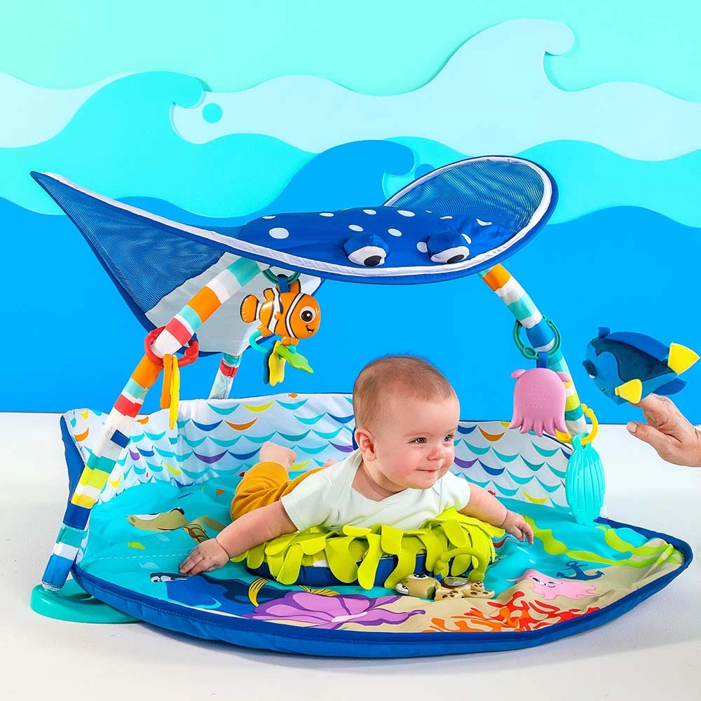 Finding Nemo Mr. Ray Ocean Lights & Music Gym - 0 month