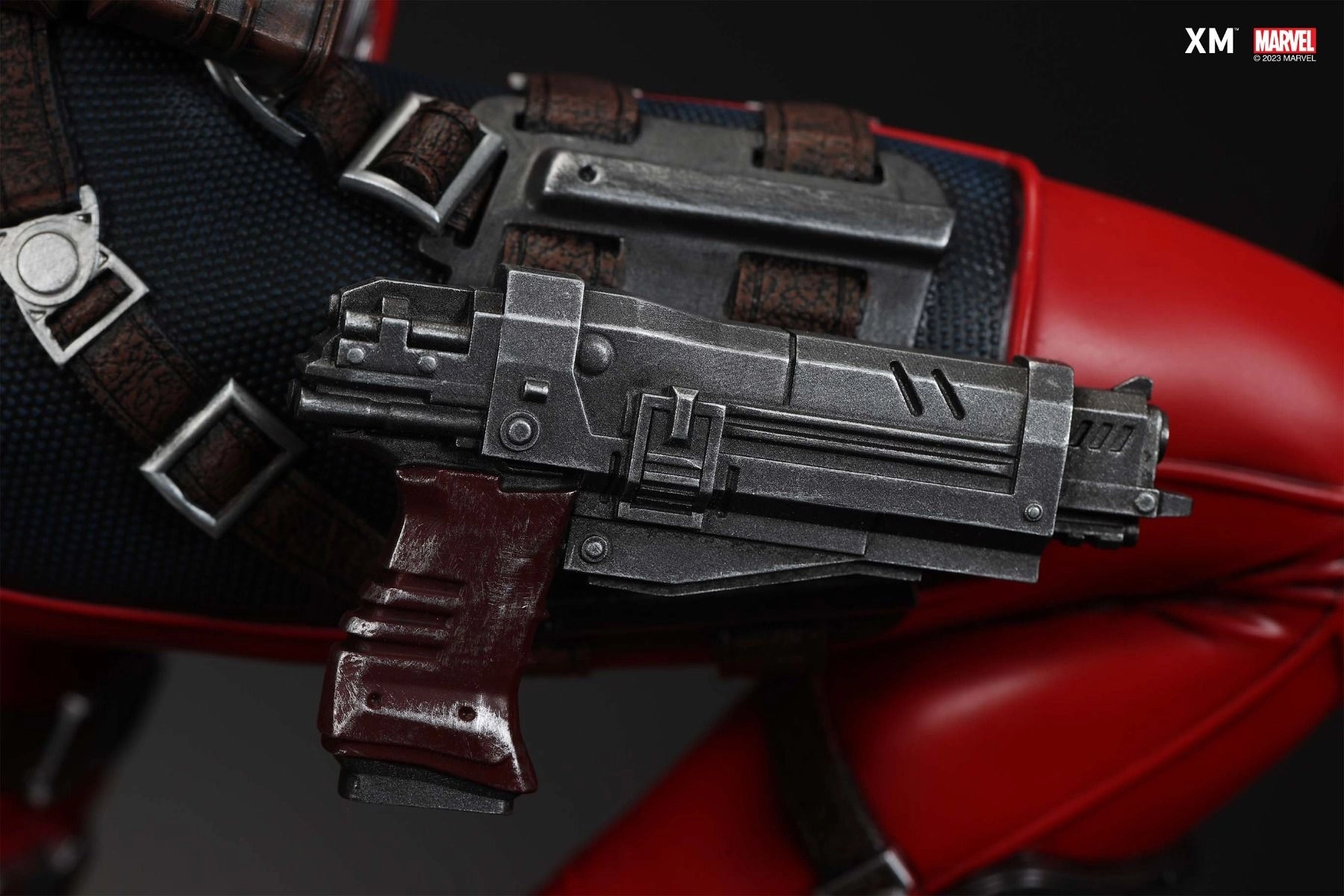 Lady Deadpool - 1/4 Scale Polystone Statue