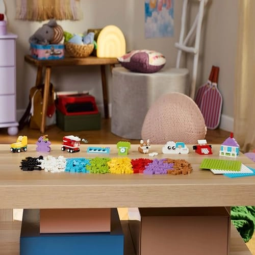 Classic Creative Build-and-Play Box (11044) - Multicolor