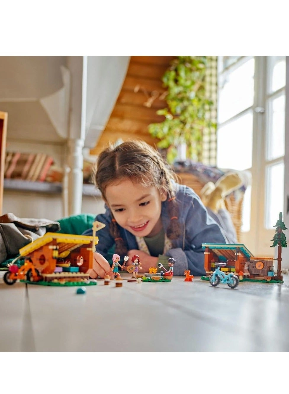 Friends Adventure Camp Cozy Cabins (42624) - 3 mini dolls fox 2 mountain bikes