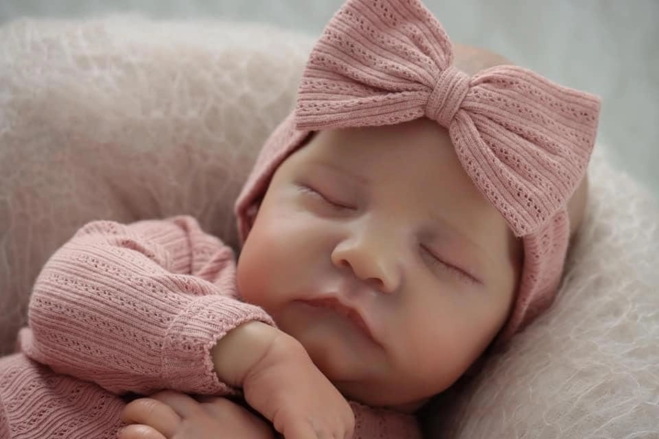 Reborn Doll - 18"/48cm Soft Silicone vinyl Pink Ages 3+