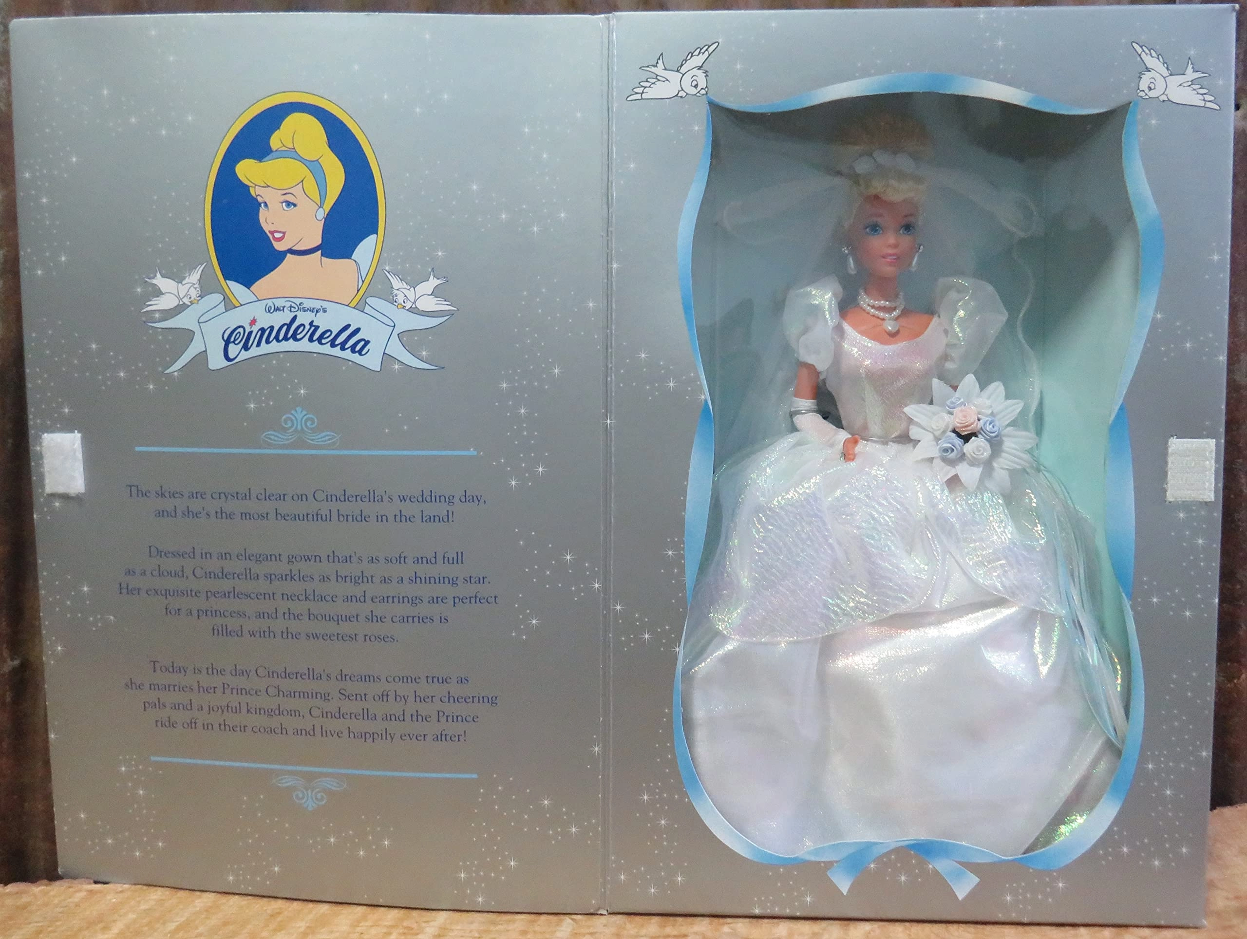 Mattel Cinderella Doll - Sparkle Eyes 1995