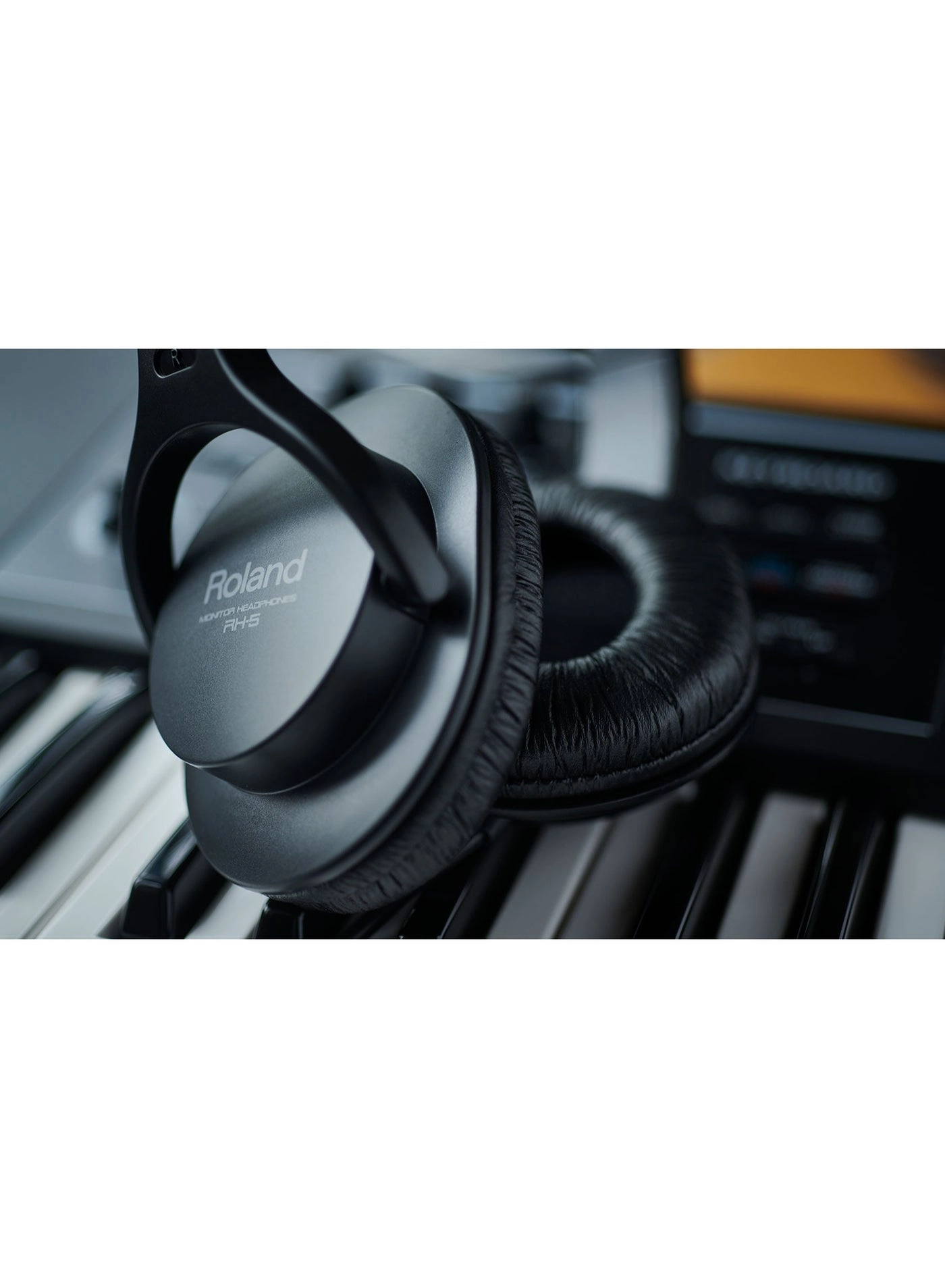 RH-5 Wired Headphone