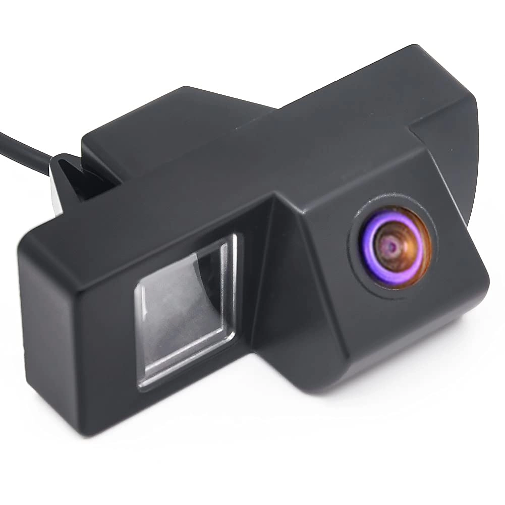 Rear View Reverse Backup Tracks Camera - 728 x 512