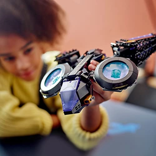 Shuri's Sunbird (76211)